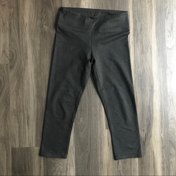 BOGO Dark Grey Fabletics Capri Leggings - Picture 2 of 3